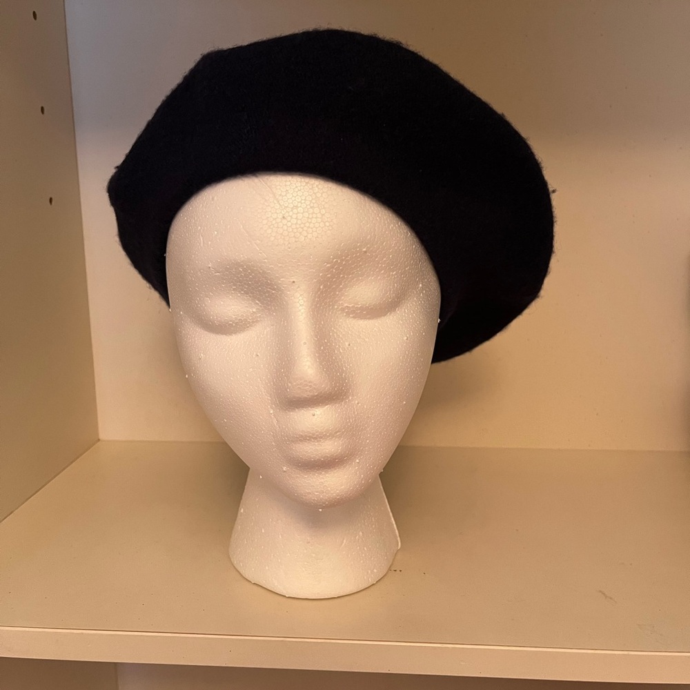 Classic Navy and Red Beret